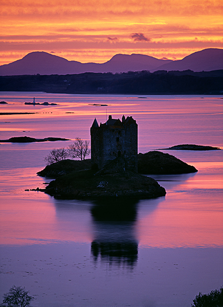 castle, stalker,argyll, scotland, sunset, pastel, purple, orange, pink, yellow, afterglow, castle stalker, reflected, photo